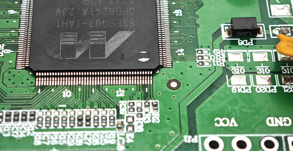 Tactus (electro impedimento) suppressionis modi ad PCB design