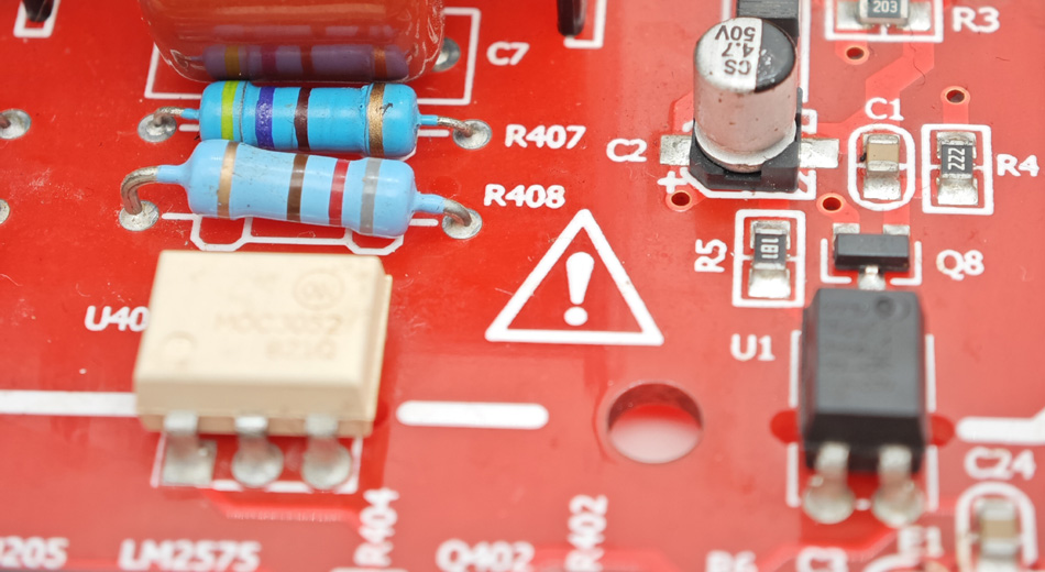 Quomodo mos officinarum PCBA fama notam famam afficit?