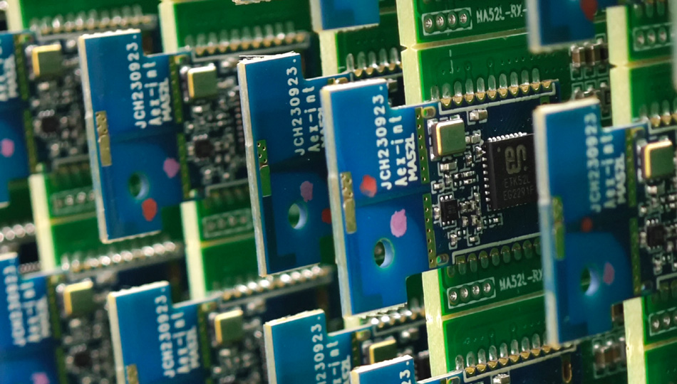 Quomodo officinas PCBA tolerant cum productione necessitatum magnorum ambitus consiliorum complexorum?