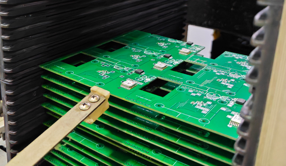 Impetus Automation gradus in PCBA Factories in Missam productionem