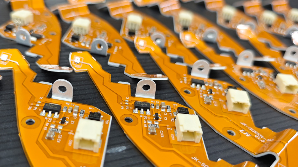 Cur eligens officinam PCBA localem efficientiam collaborationis melioris?