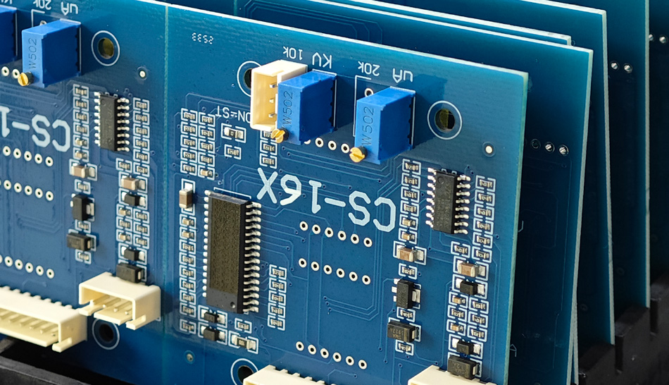 Quomodo mos reviews influere PCBA officinas societati consiliorum?