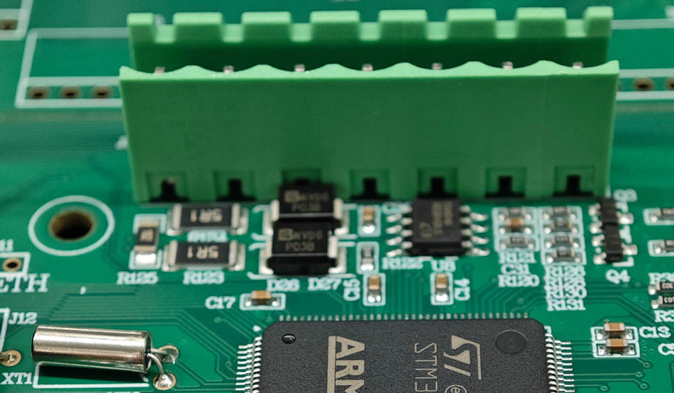 Quomodo PCBA officinarum officinarum productionem per automationem reducere potest?