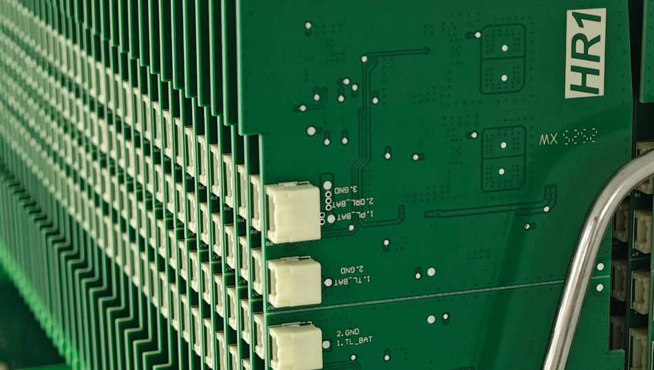 Quomodo potest moderatio industrialis PCBA officinarum qualitatem emendare per real-time data vigilantia?